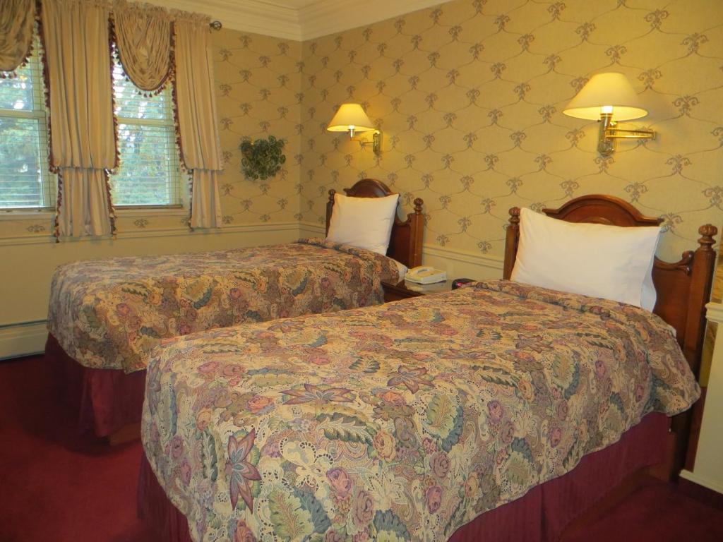 Athabasca Hotel Jasper Zimmer foto